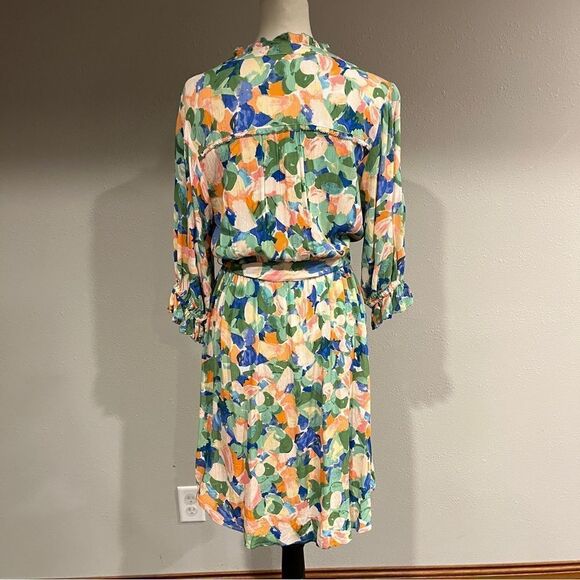 V-neck long sleeve dress with belt size small - Picture 8 of 15